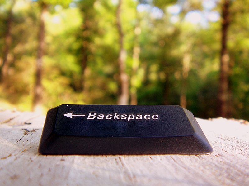 800px-Backspace